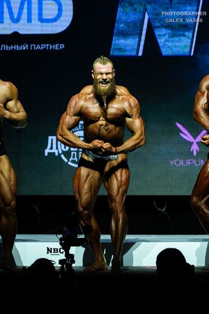 CLASSIC PHYSIQUE +178